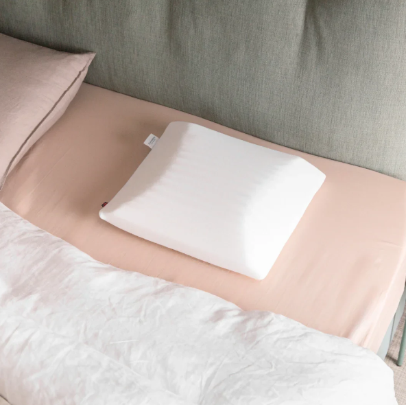 Putnams Thin Front Sleeper Face Pillow